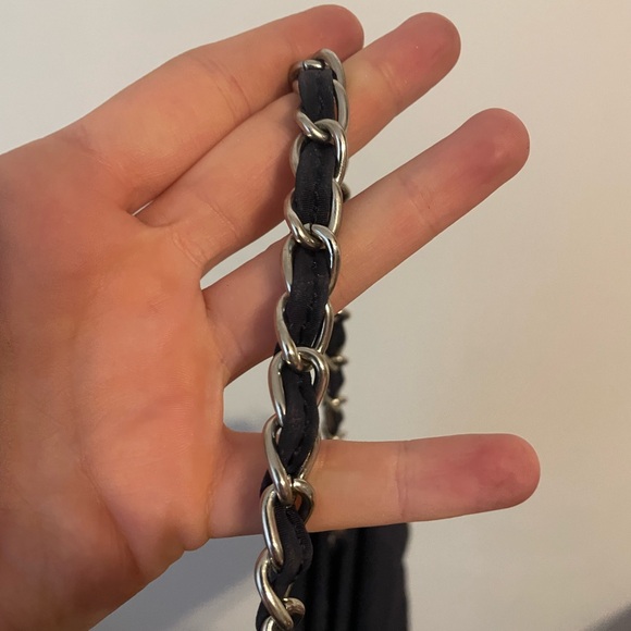 Elegant Navy Vera Bradley Quilted Women's Bag - Picture 4 of 10